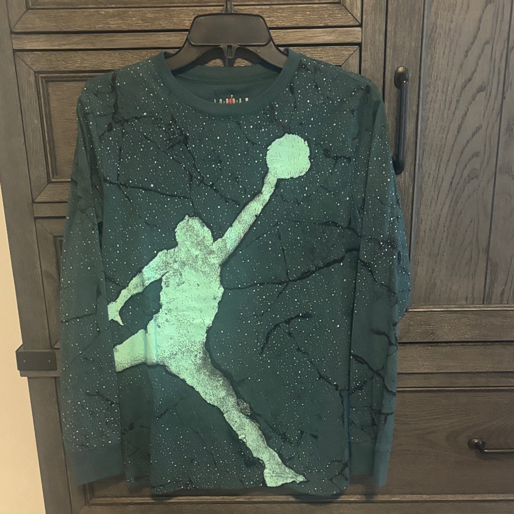 Jordan Long Sleeve Tee - Green with White Graphic